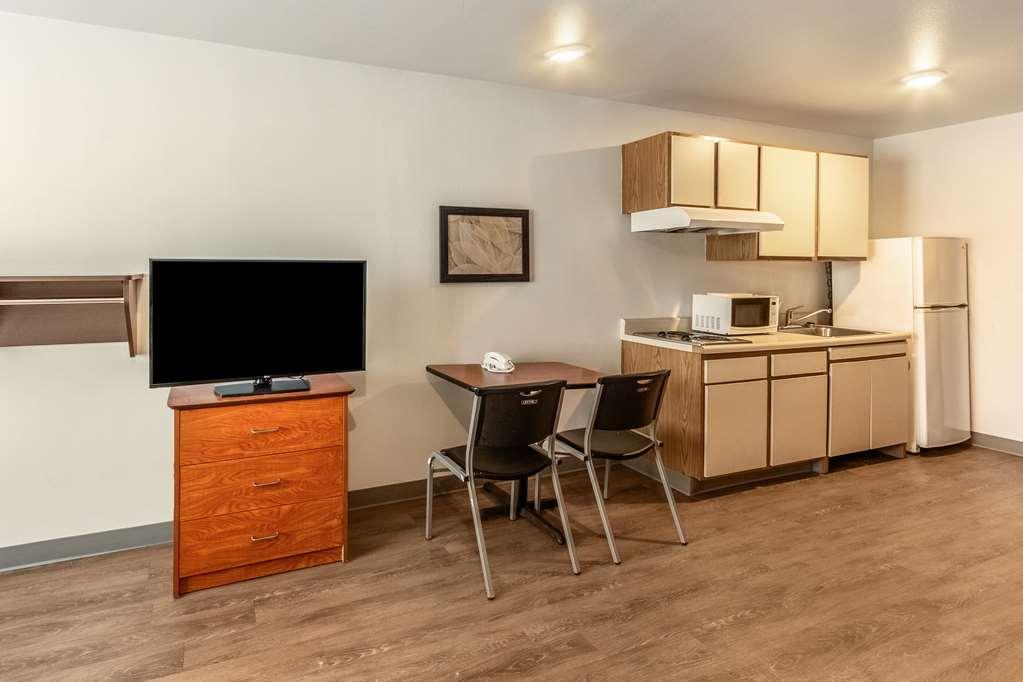 Extended Stay America Select Suites - Бомонт Номер фото